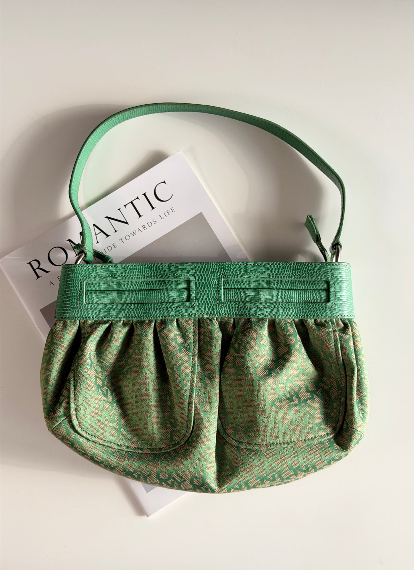 Amazing vintage DKNY shoulder bag in green colour