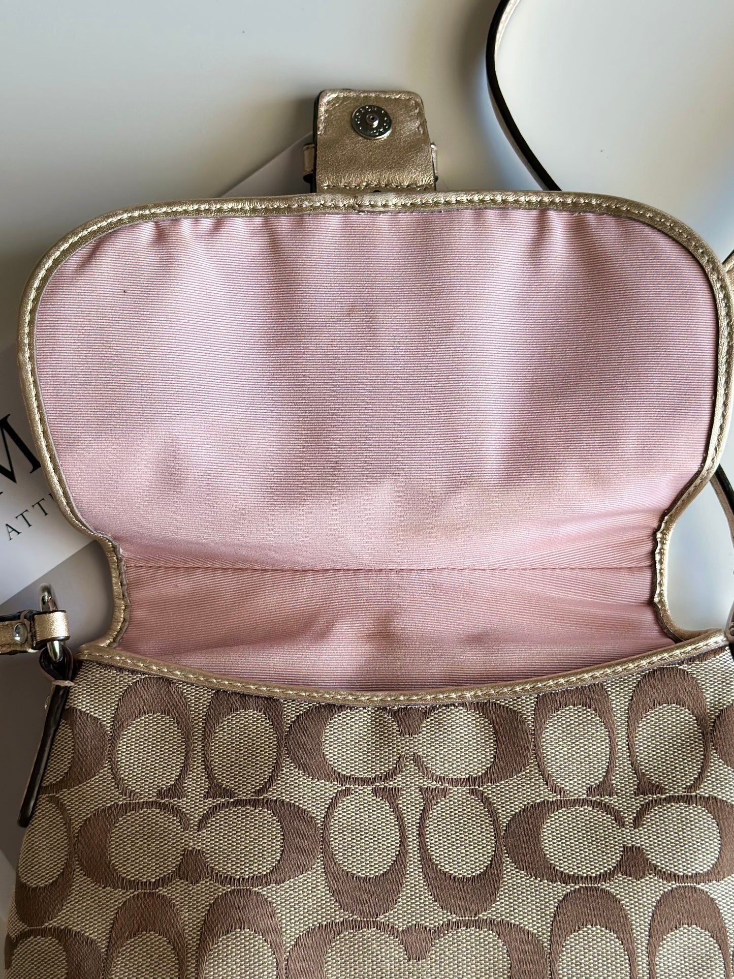 Lovely Coach crossbody bag in signature jacquard canvas