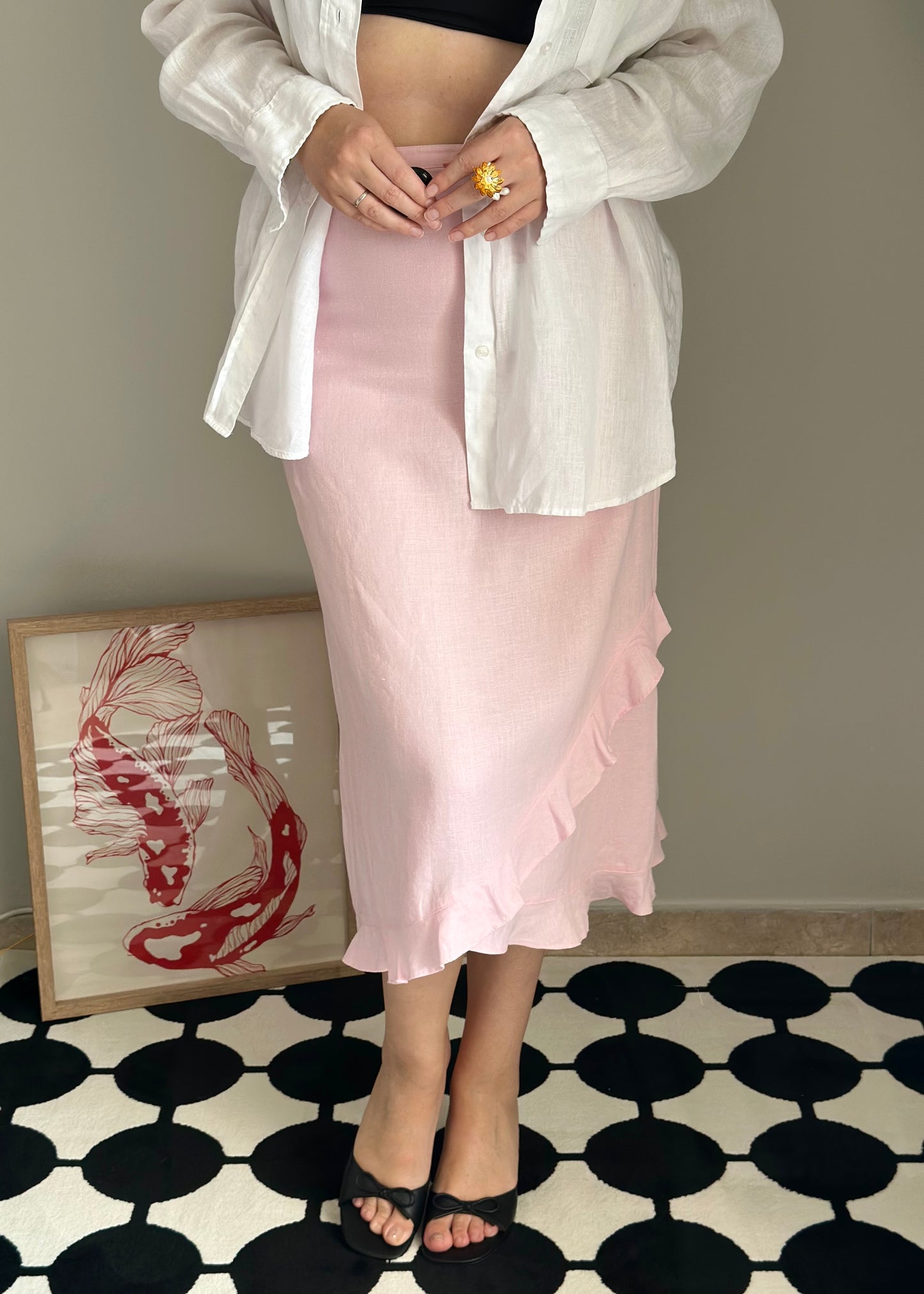 Charming midi pink skirt with ruffles