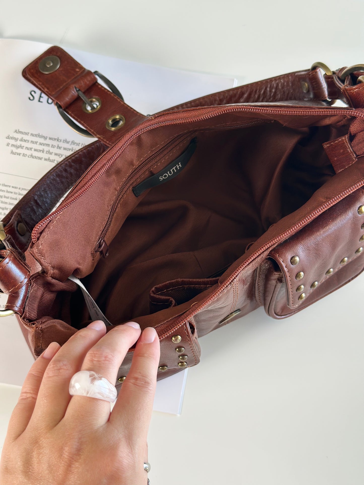 Leather shoulder bag in rich brown colour