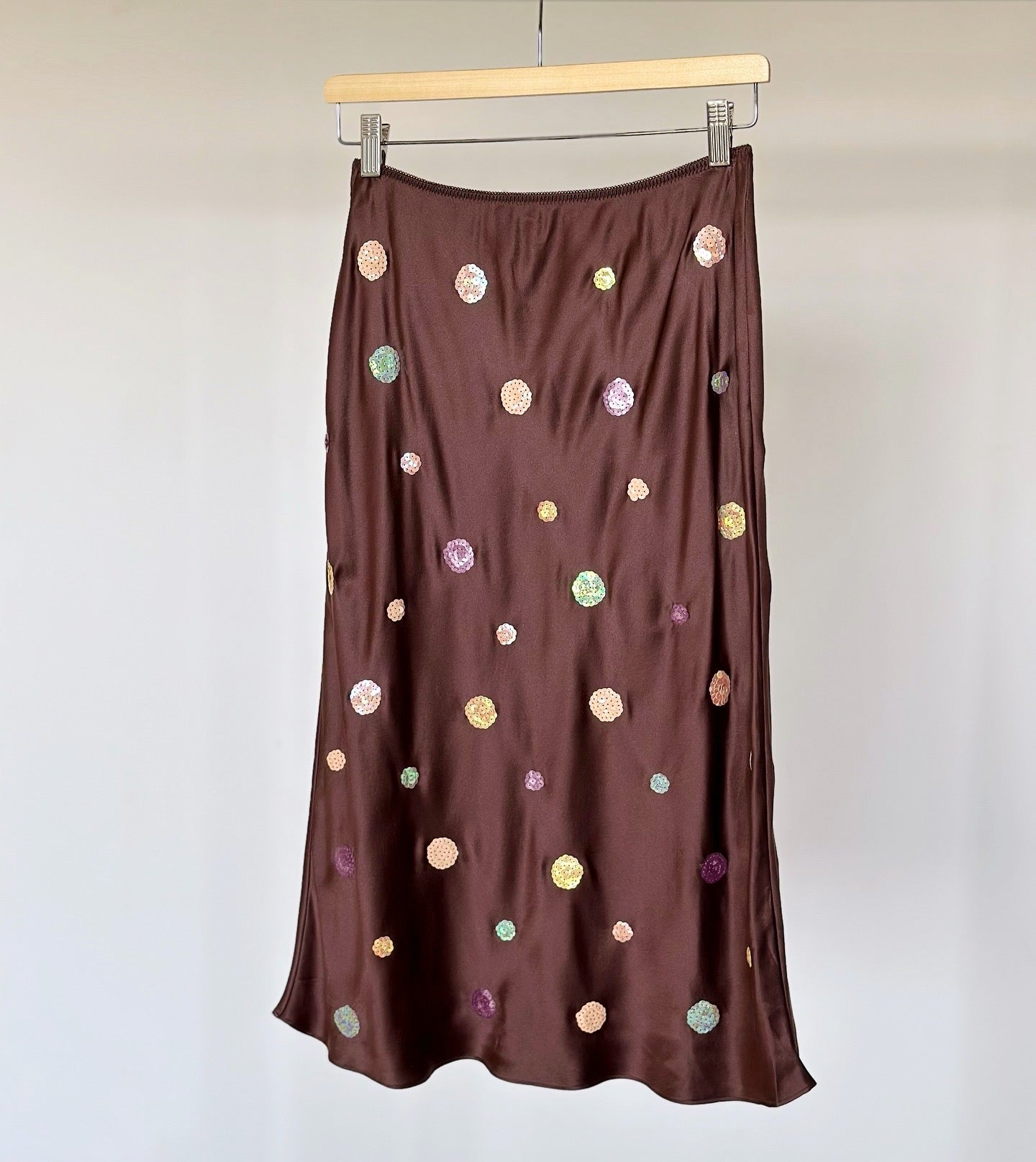 Stunning vintage silk midi skirt by Gerard Darel