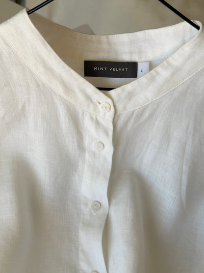 Classic linen blouse in soft white