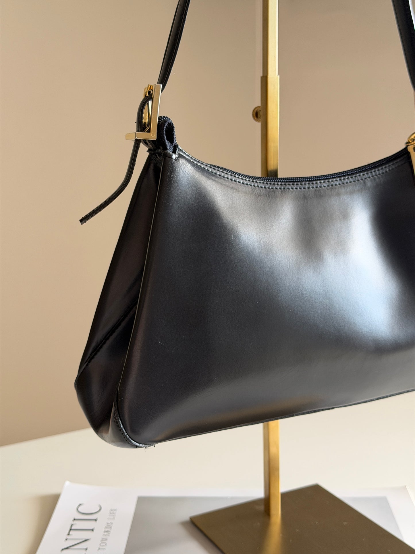 Classic vintage leather bag (made in Italy)