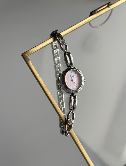 Stunning vintage quartz watch by Limit