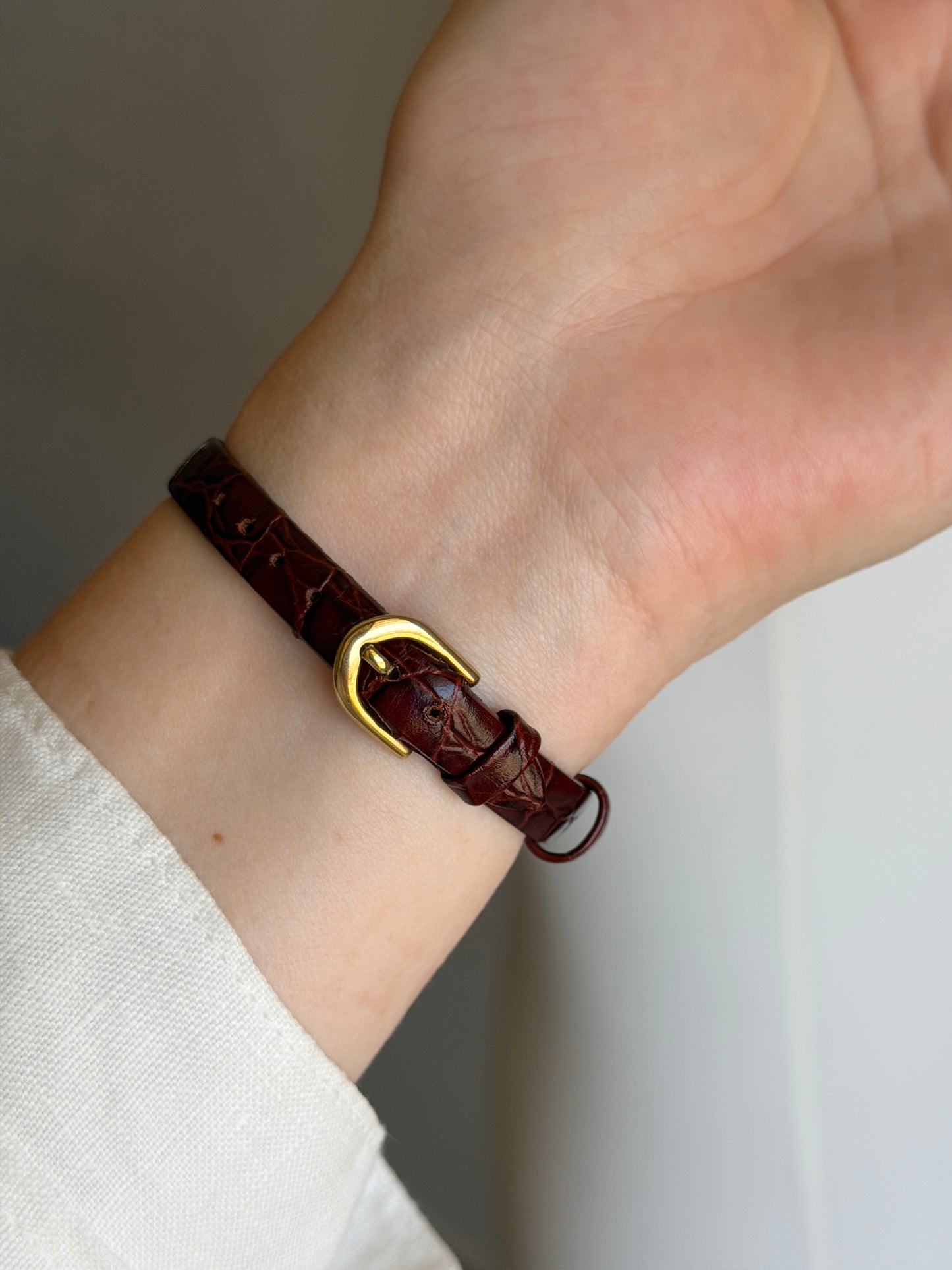 Classic vintage watch with leather strap