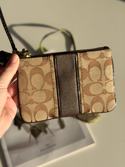 Vintage Coach wristlet/wallet