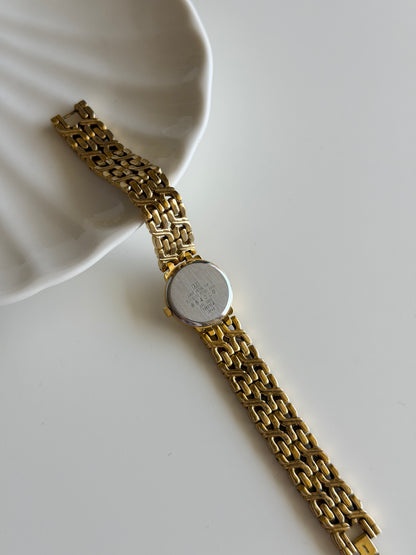 Stunning vintage Accurist gold-tone watch with diamond