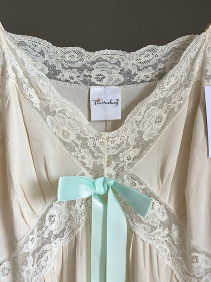 Incredible vintage silk nightgown by Furstenberg