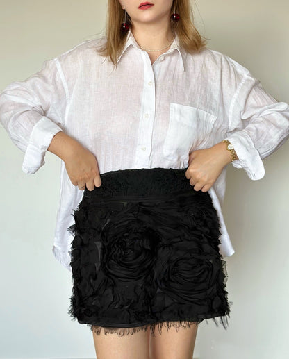 Stunning vintage silk mini skirt 🖤