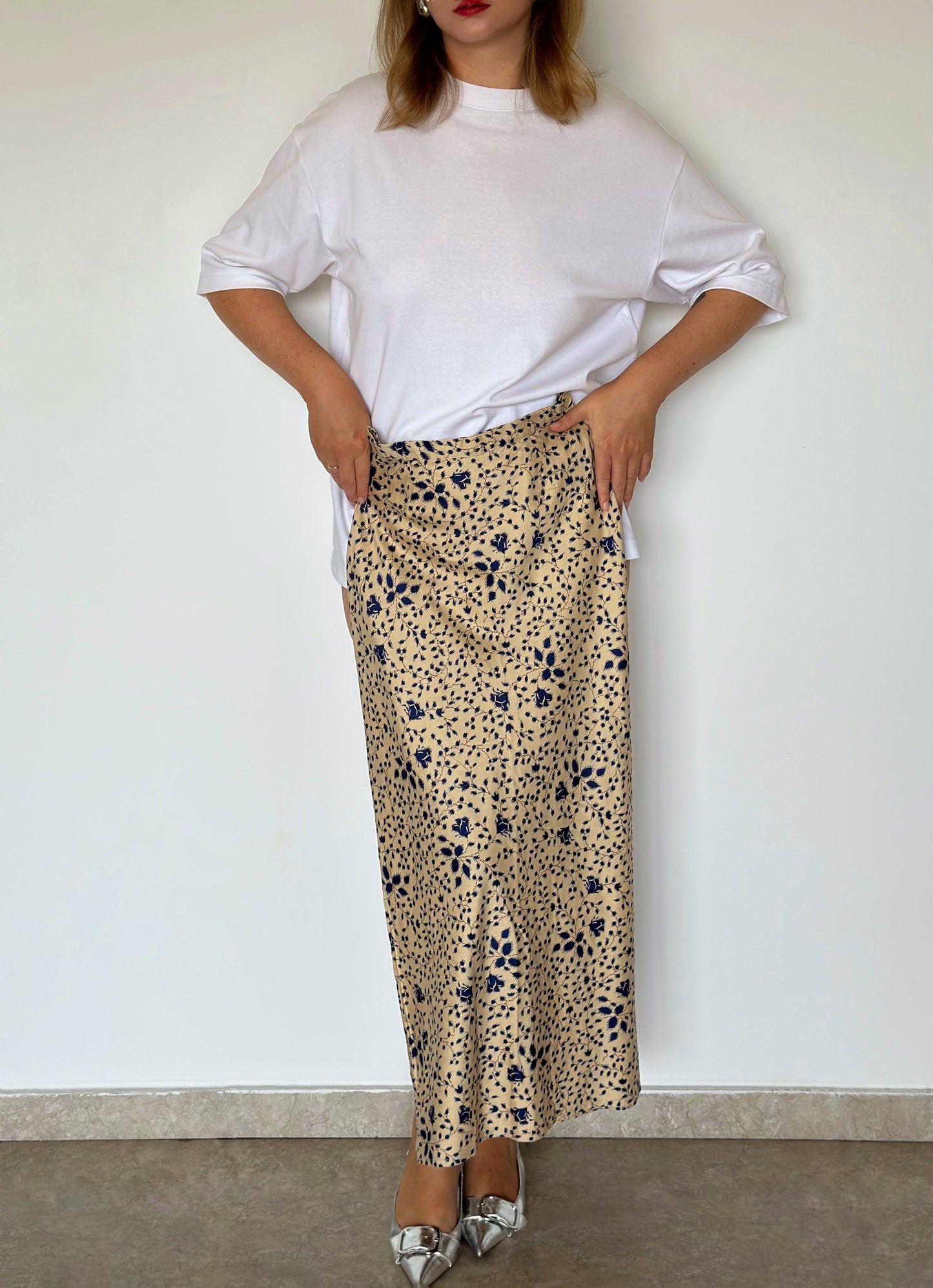 Stunning vintage long skirt Sisley