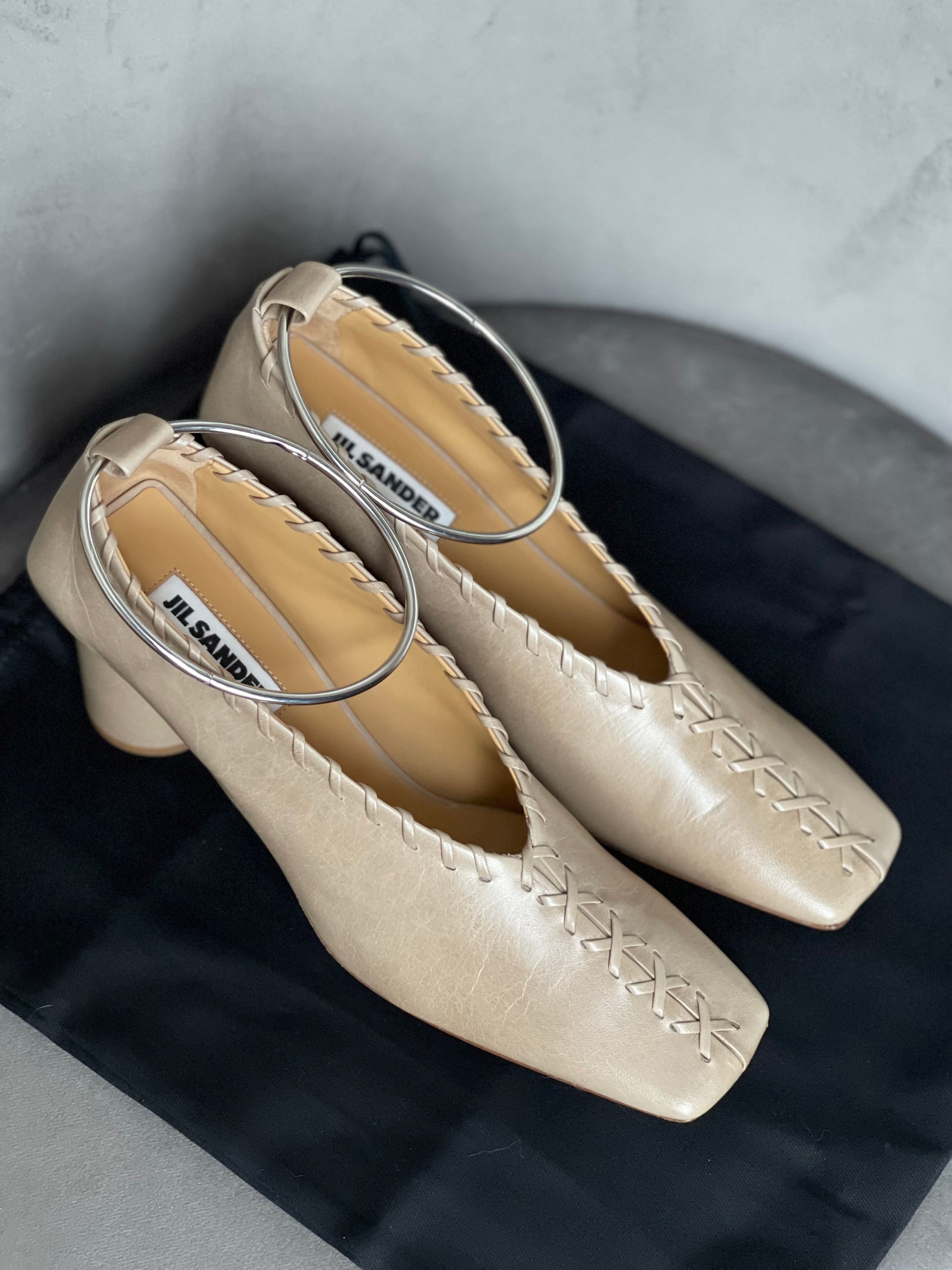 Jil Sander leather shoes with anklets – Yourse Vintage