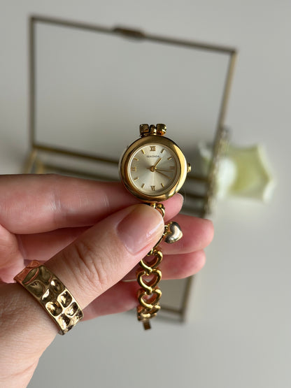 Romantic vintage Sekonda watch with heart-shaped links