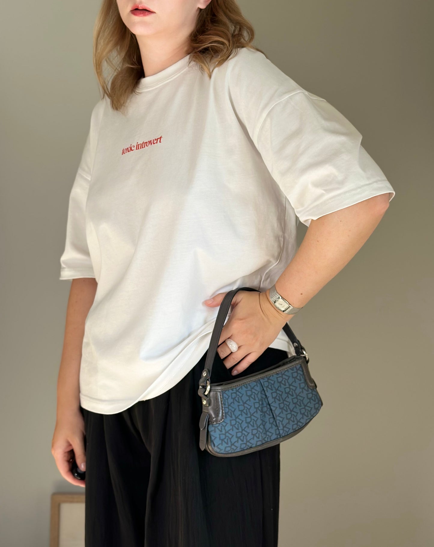 Stunning vintage DKNY baguette bag in rare colour