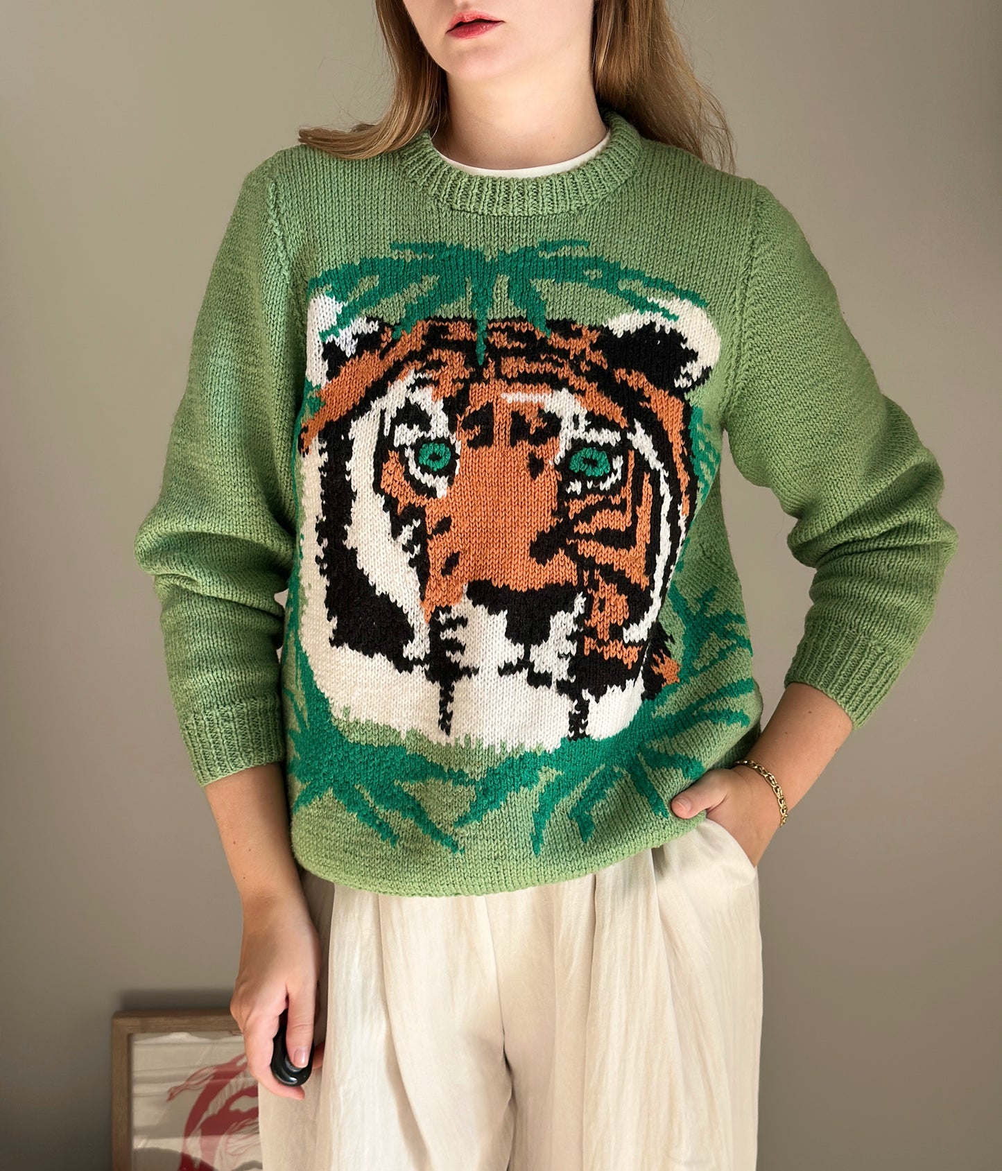 Amazing vintage green knit sweater with tiger