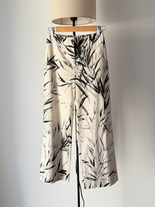 Amazing crop trousers Blumarine