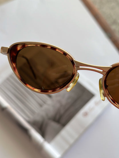 Lovely vintage cat-eye sunglasses