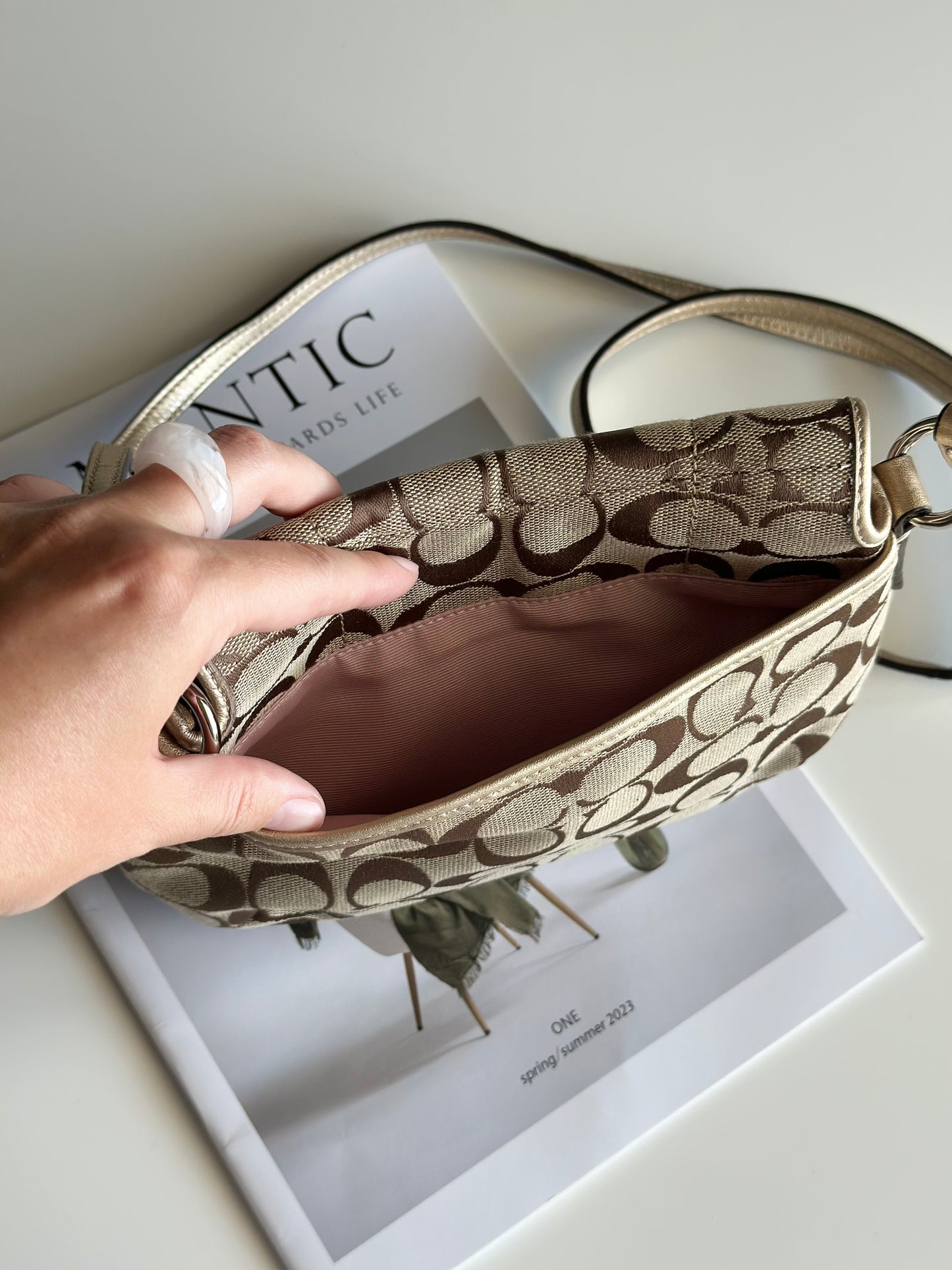 Lovely Coach crossbody bag in signature jacquard canvas