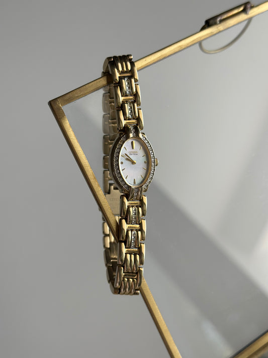 Glamorous vintage Citizen eco-drive watch (non-working)