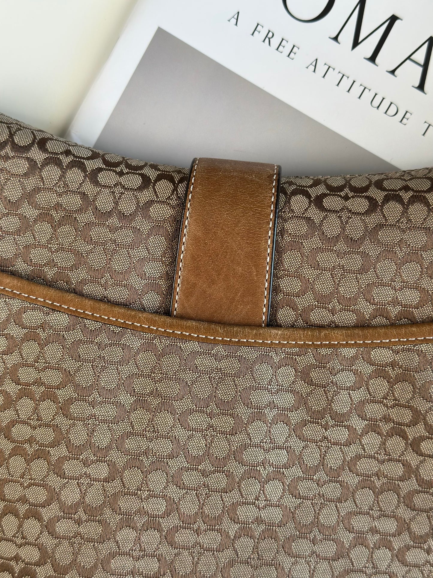 Stunning vintage Coach shoulder bag