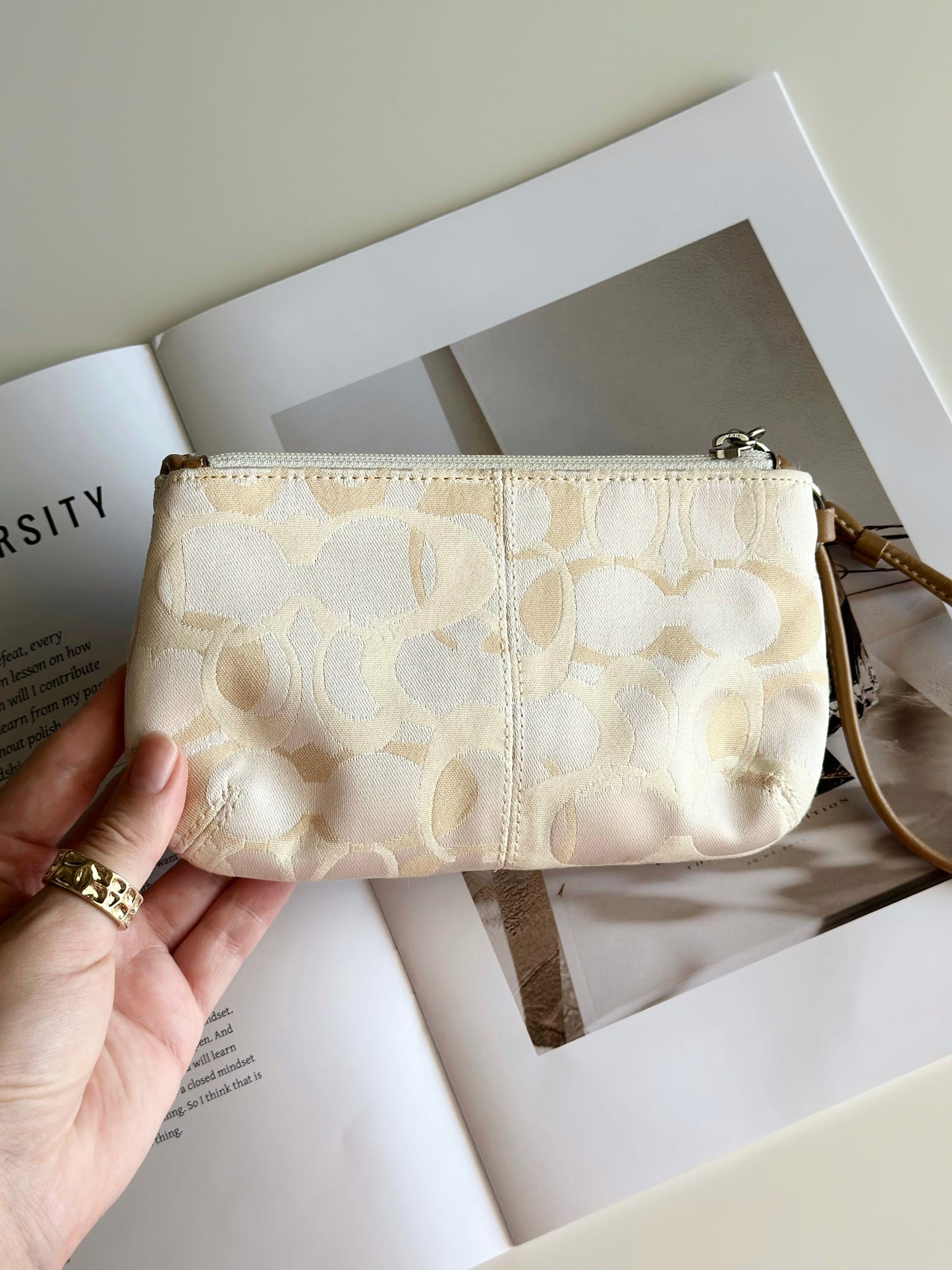 Amazing beige Y2K wristlet from Coach