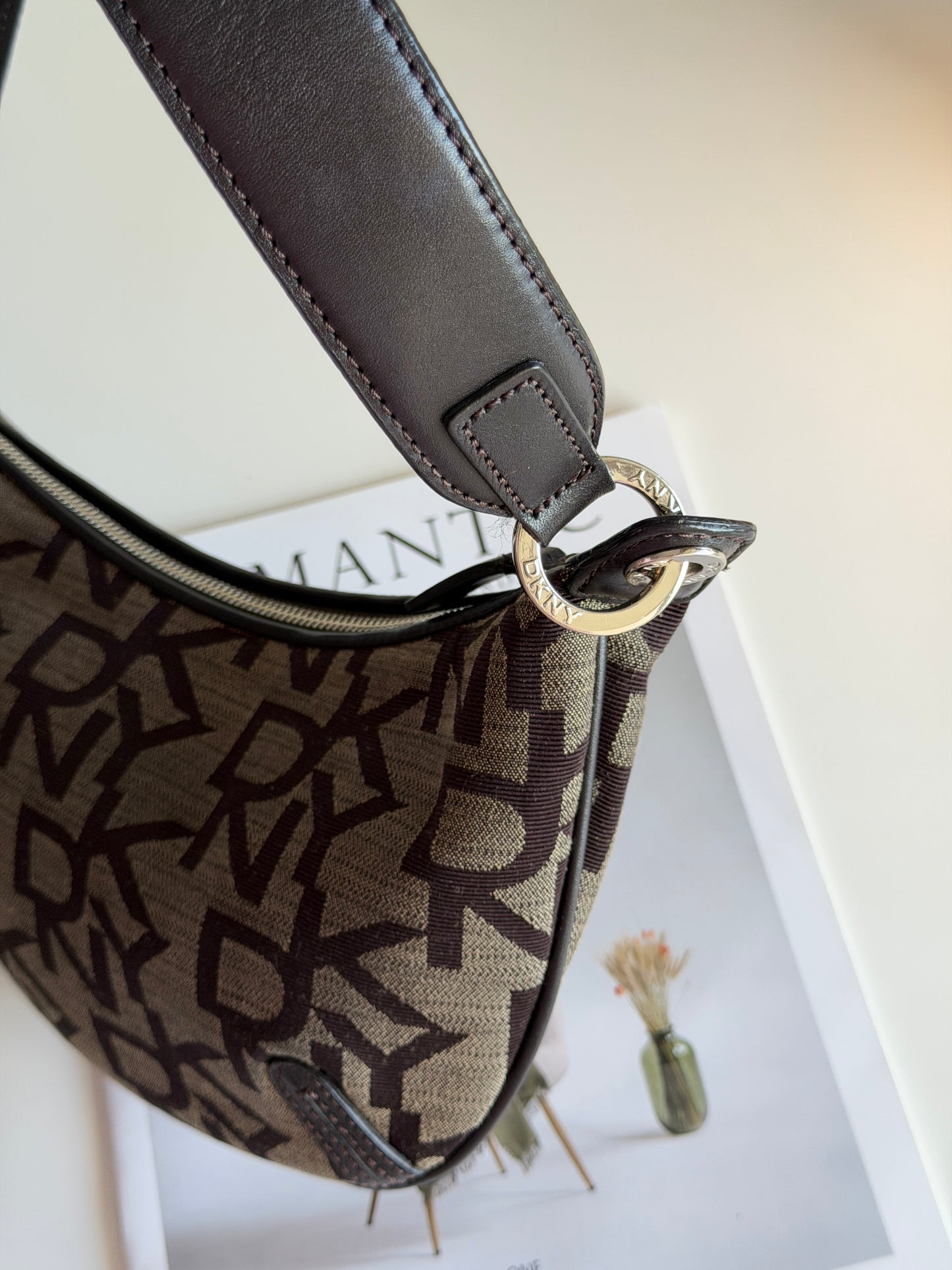 Classic vintage DKNY shoulder bag in beige/grey canvas