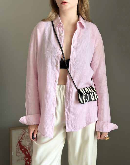 Beautiful linen shirt in a soft pale pink