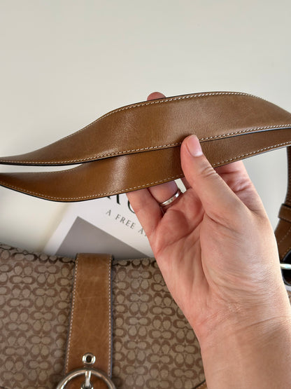 Stunning vintage Coach shoulder bag