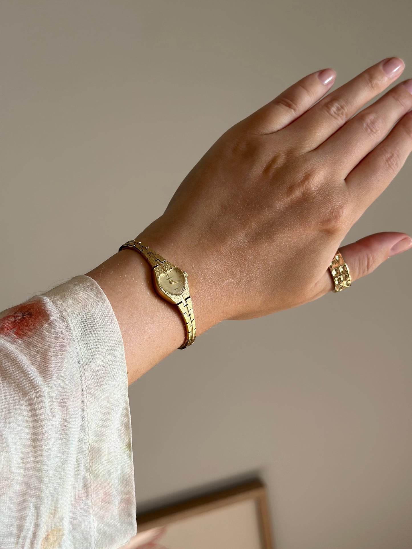 Charming vintage Sekonda watch from the 1960s