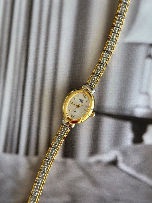 Charming two-toned vintage watch Carvel ✨