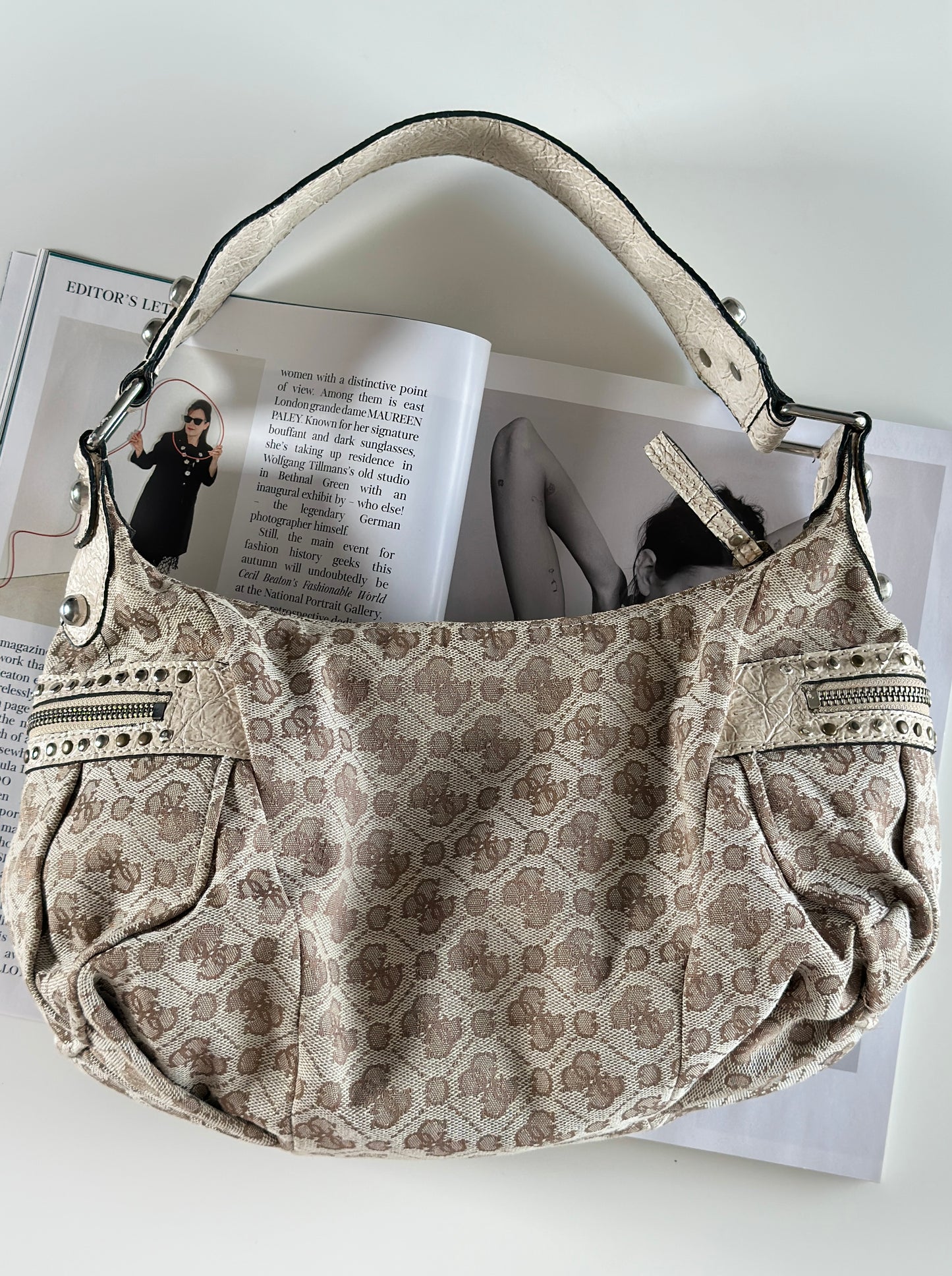 Iconic vintage Guess shoulder bag 2000s