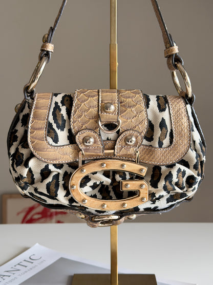 Iconic vintage Guess bag with leopard print
