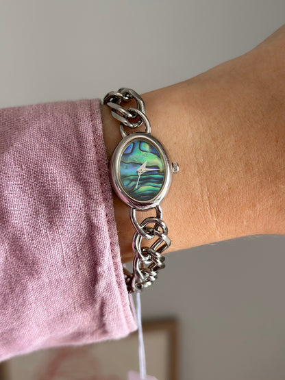 Stunning vintage Embassy by Gruen quartz watch