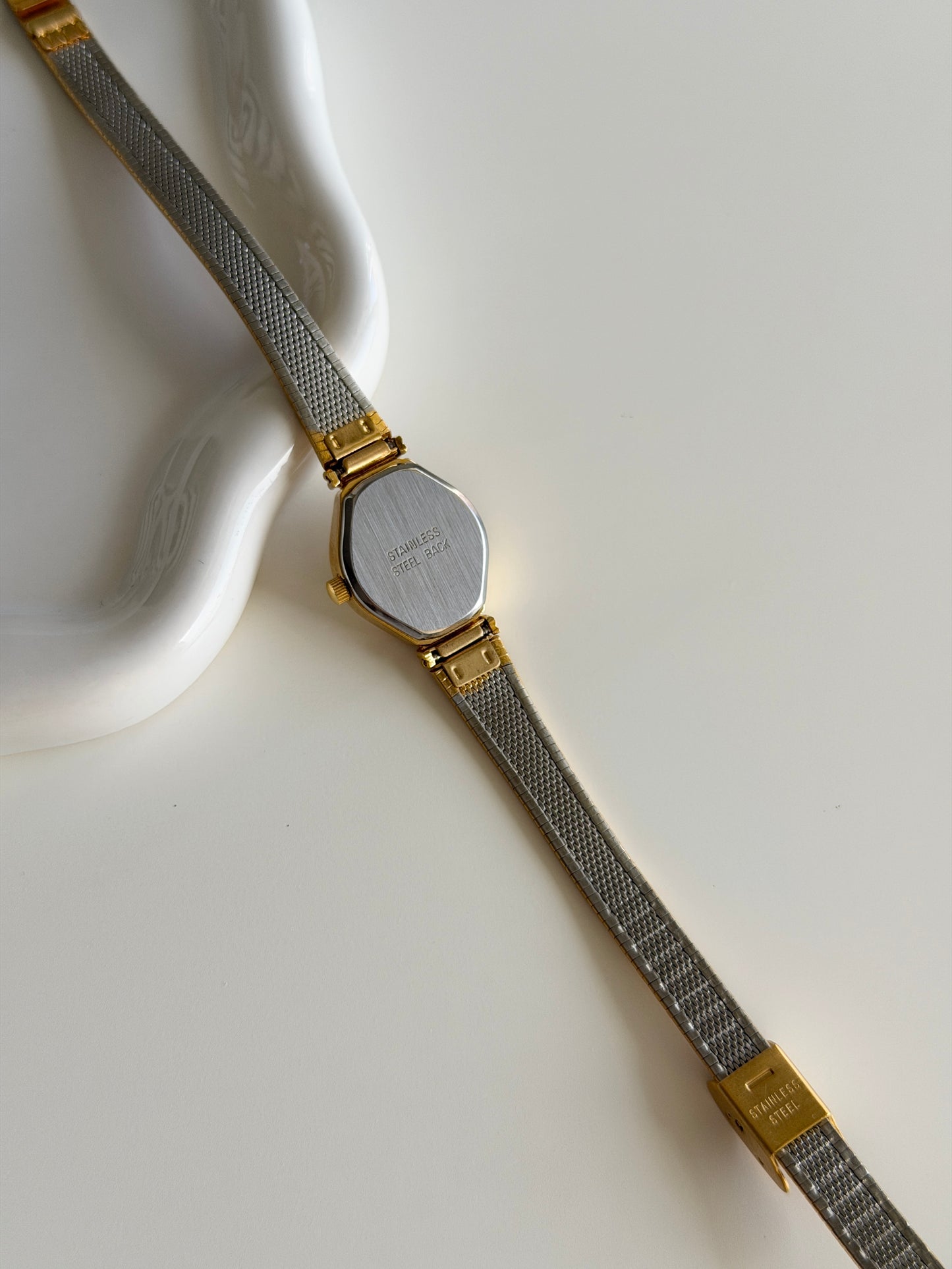 Dainty vintage Sekonda gold-tone watch