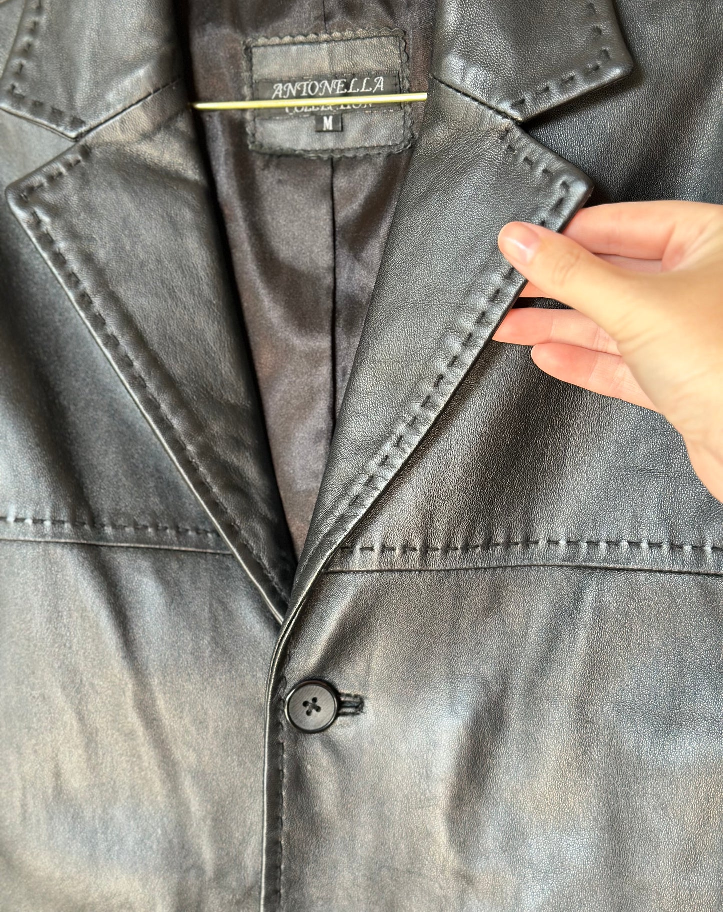 Stunning vintage minimalistic leather jacket