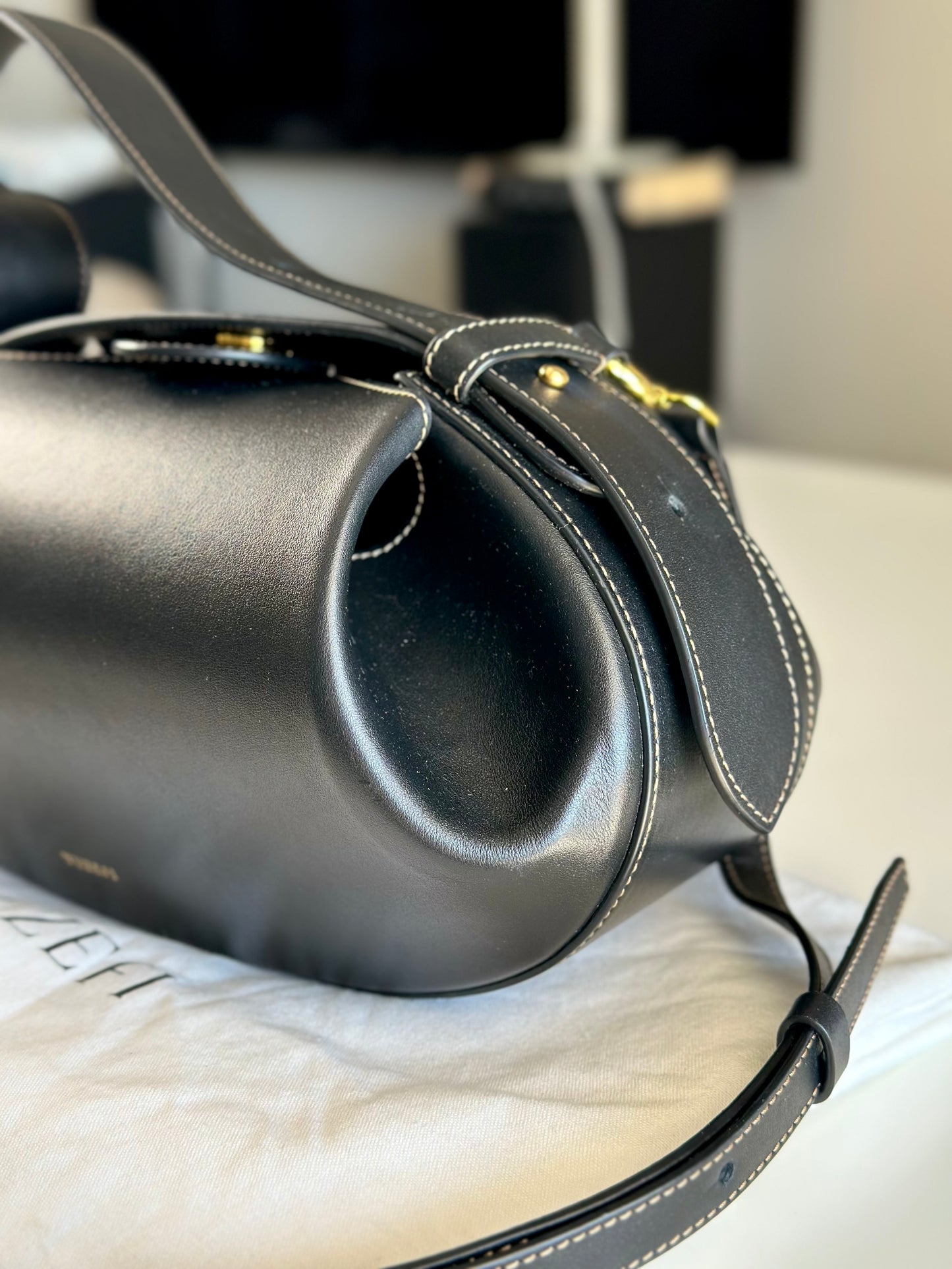 Stunning Yuzefi Loaf Bag crafted from black leather