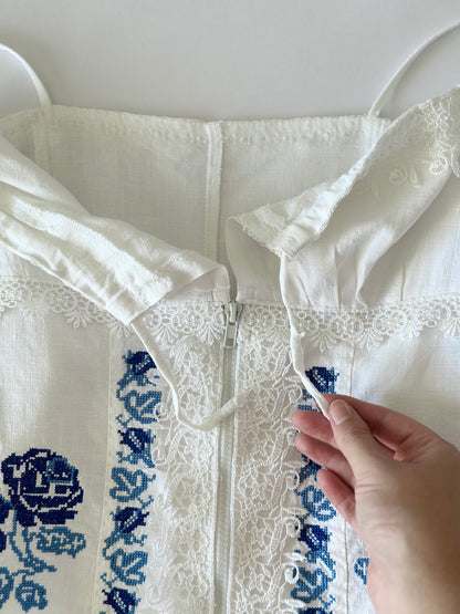 Сute vintage strappy linen top with embroidery