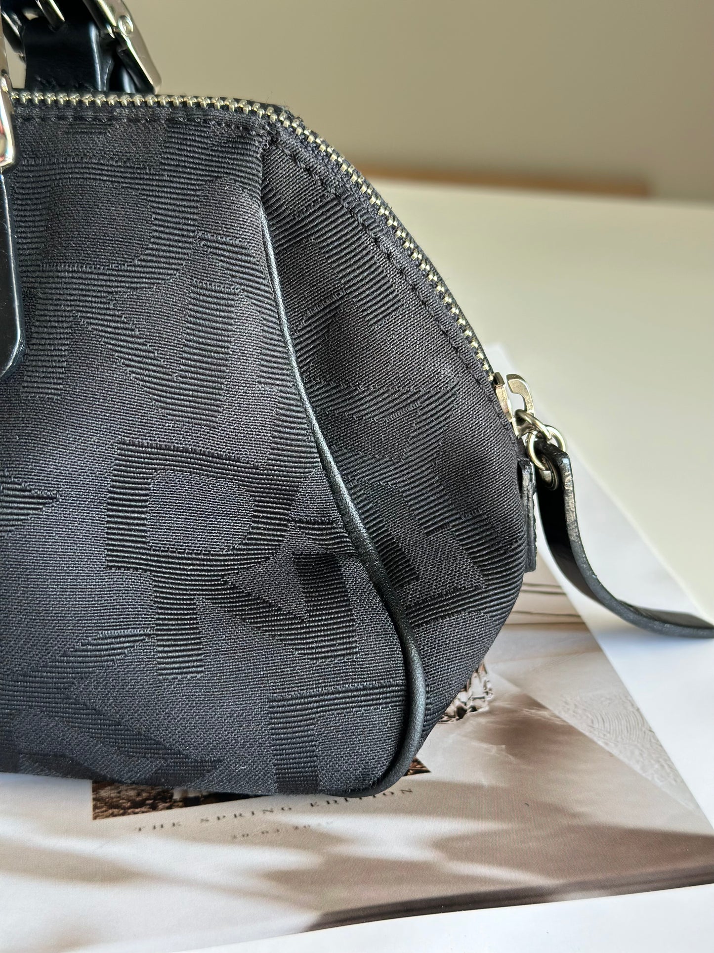 Lovely vintage DKNY satchel black bag