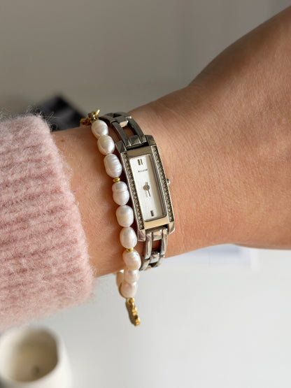 Elegant vintage Accurist watch with silver-tone design
