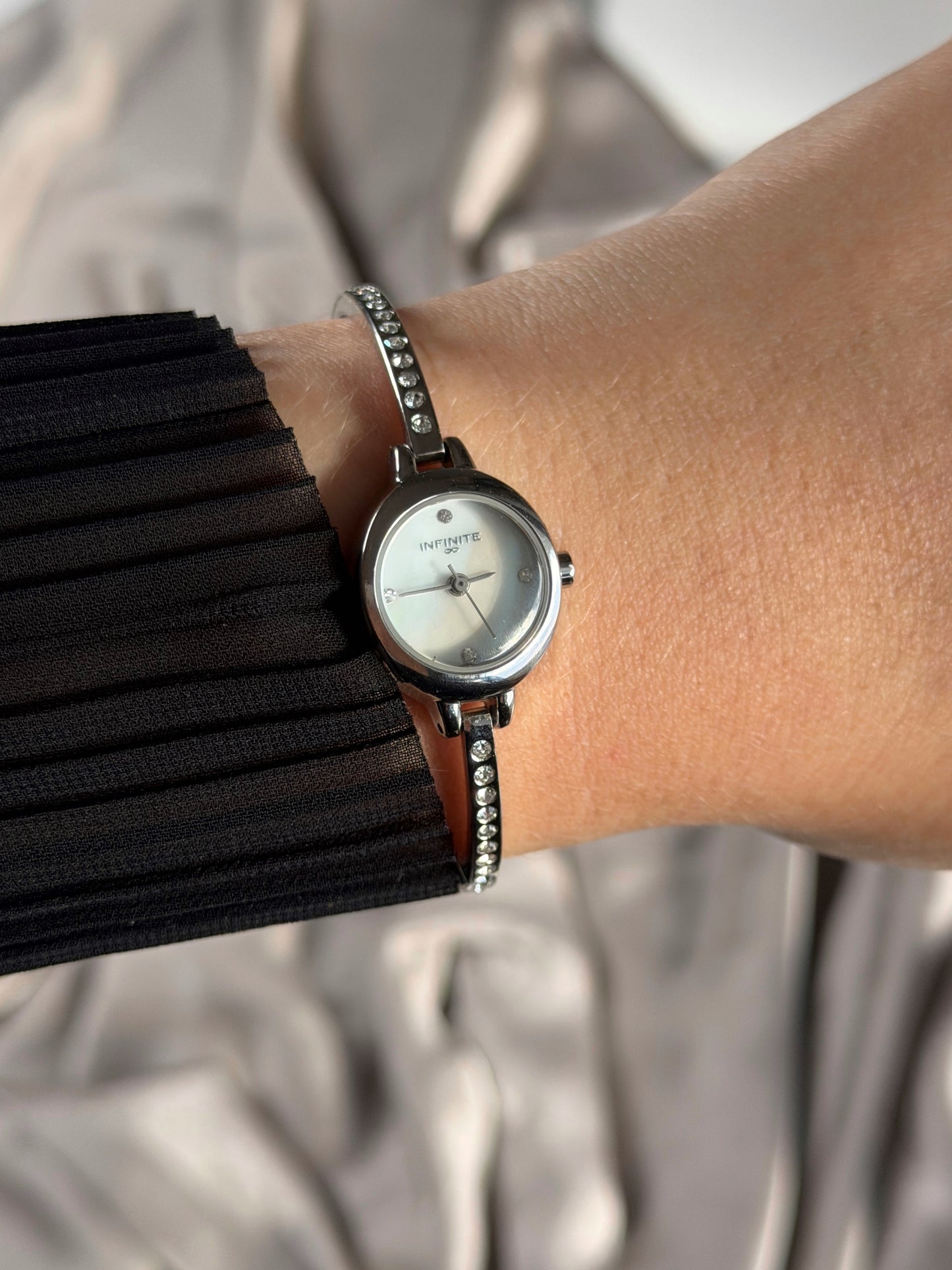 Delicate vintage watch with sparkling stones bracelet